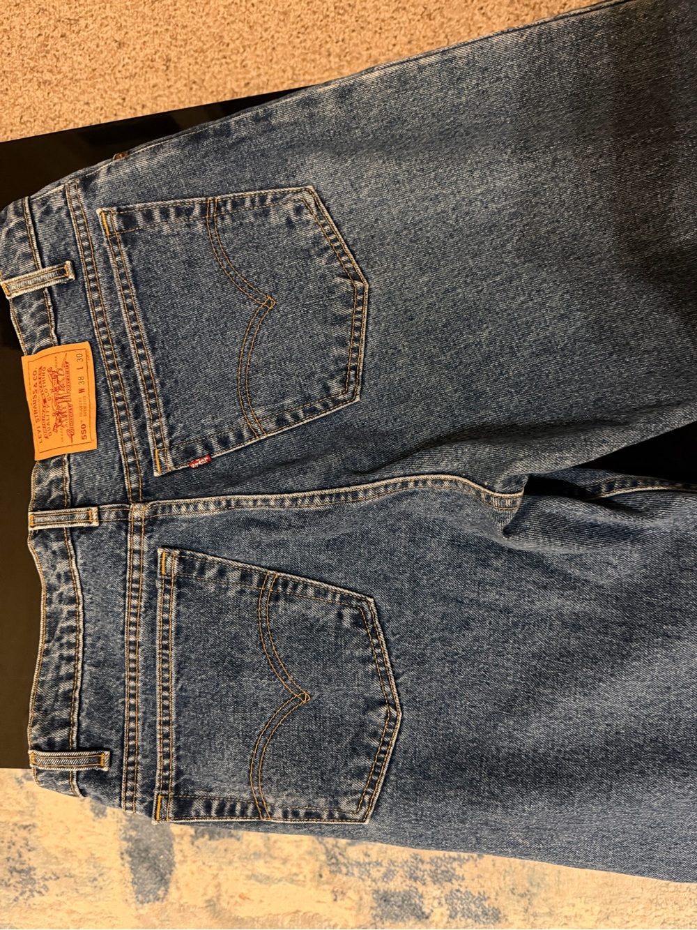 Vintage men's Levi’s 550 Relaxed Fit Jeans 38x30 Made in Canada Blue Denim - Picture 5 of 5